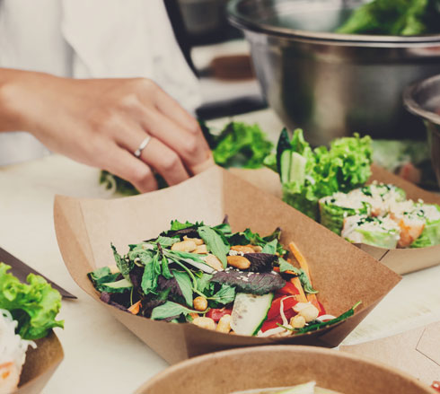 Sallad i en förpackning